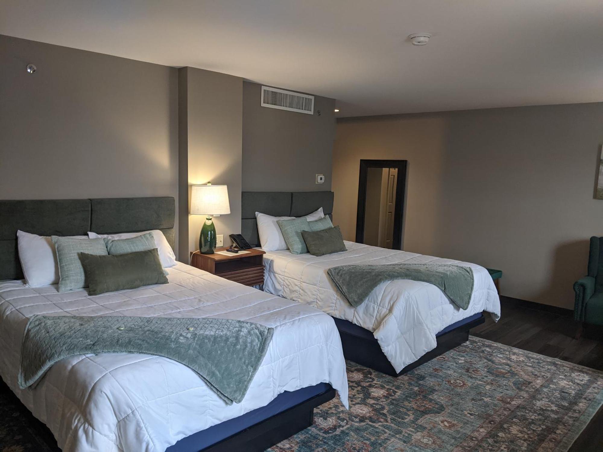 The Northeastland Hotel Presque Isle Extérieur photo